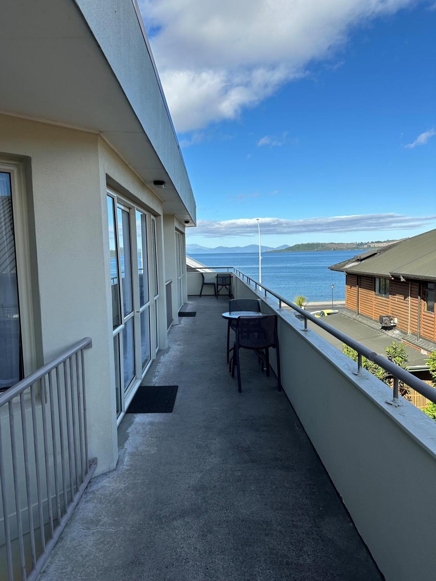 Baycourt Lakefront Motel Taupo Exteriér fotografie