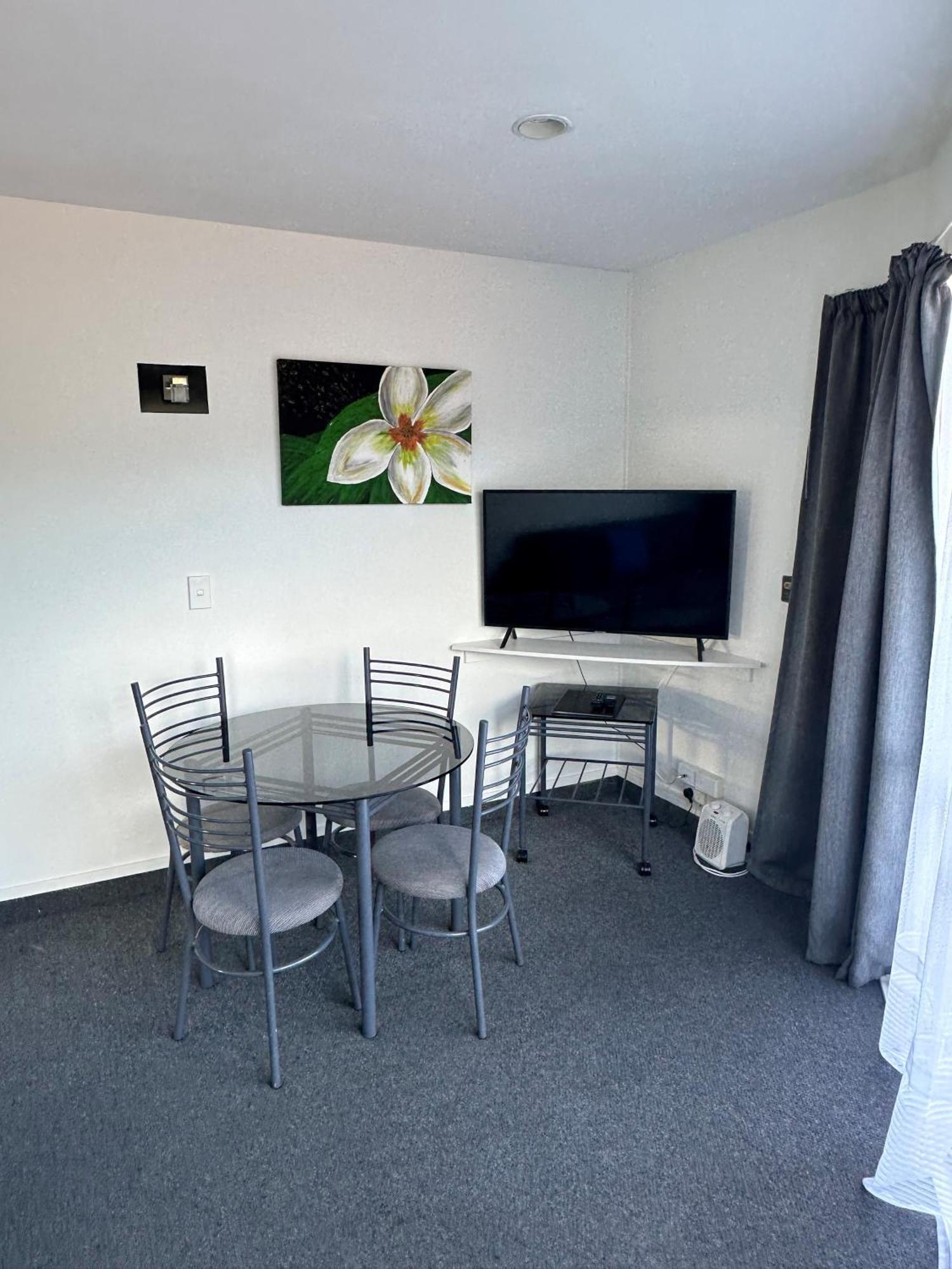 Baycourt Lakefront Motel Taupo Exteriér fotografie