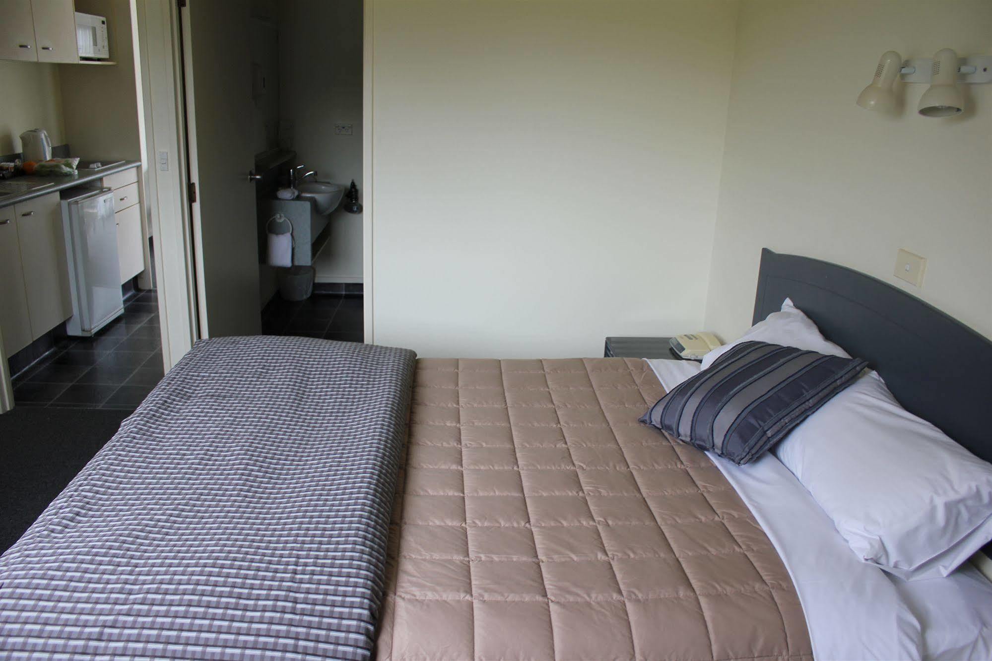 Baycourt Lakefront Motel Taupo Exteriér fotografie